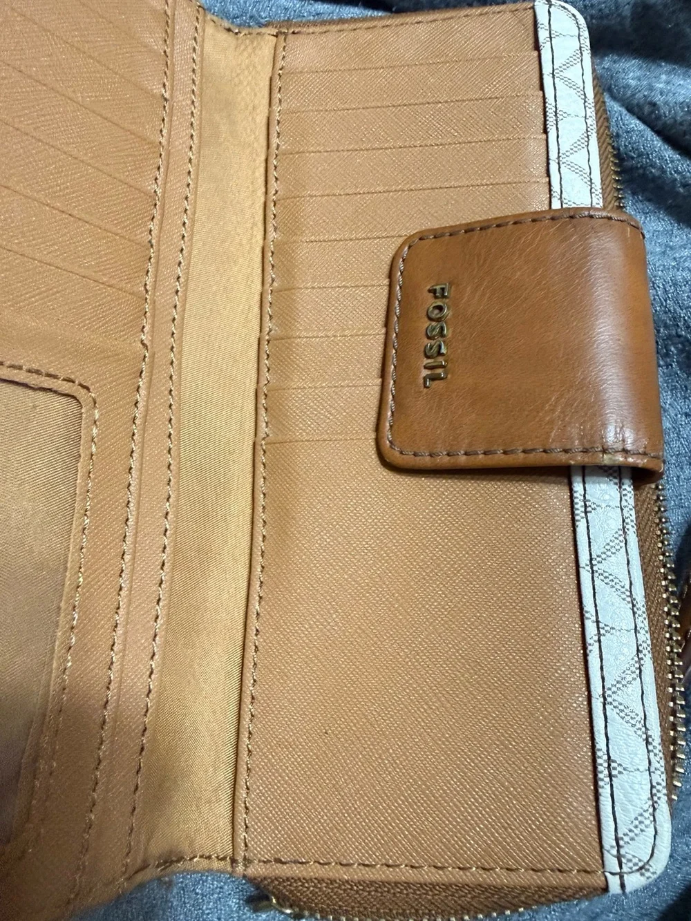Vintage Fossil Madison Geometric Print Coated Canvas Zip Around Wristlet Wallet